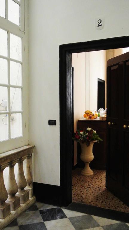 Palazzo Zecchino B&B Génova Exterior foto