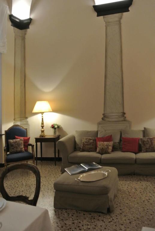 Palazzo Zecchino B&B Génova Exterior foto
