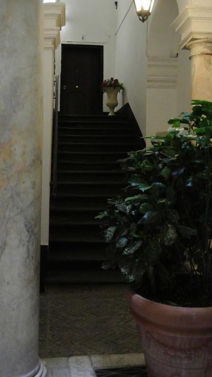 Palazzo Zecchino B&B Génova Exterior foto